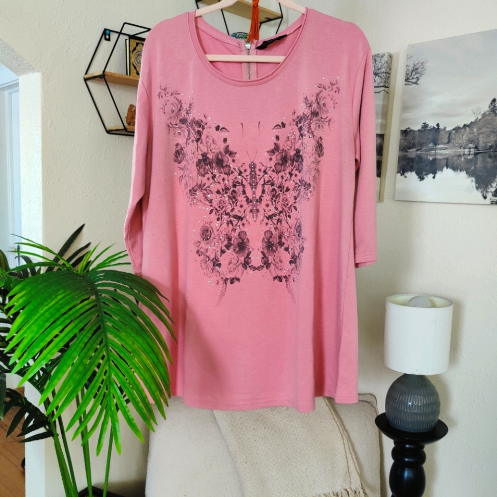 Plus Size Women's Zip-Back Detail Pullover